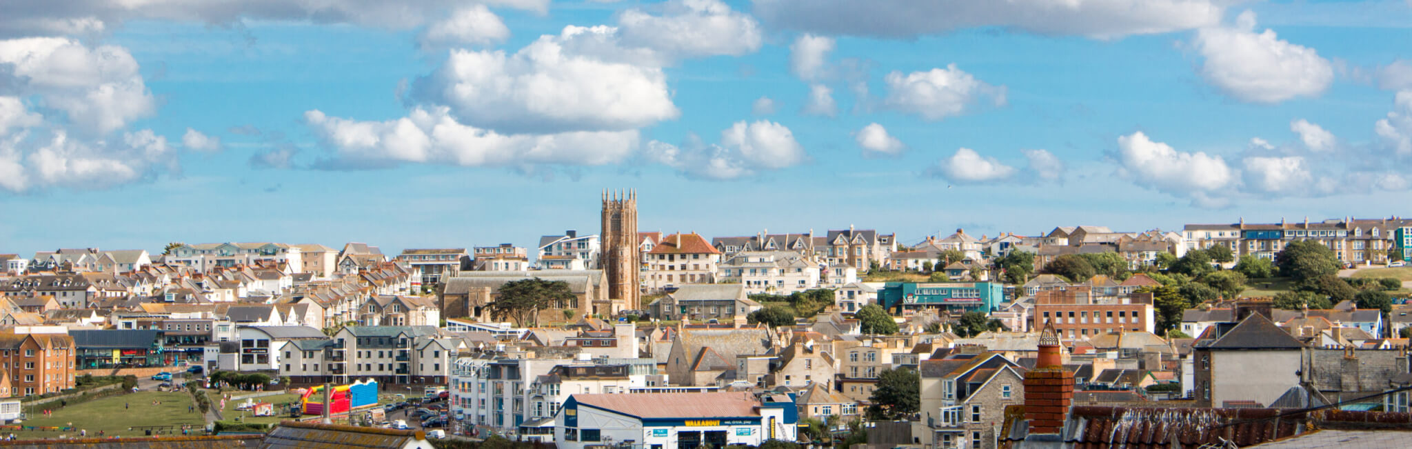 Skyline Newquay (Tewynn Pleustri) City West Cornwall South England UK