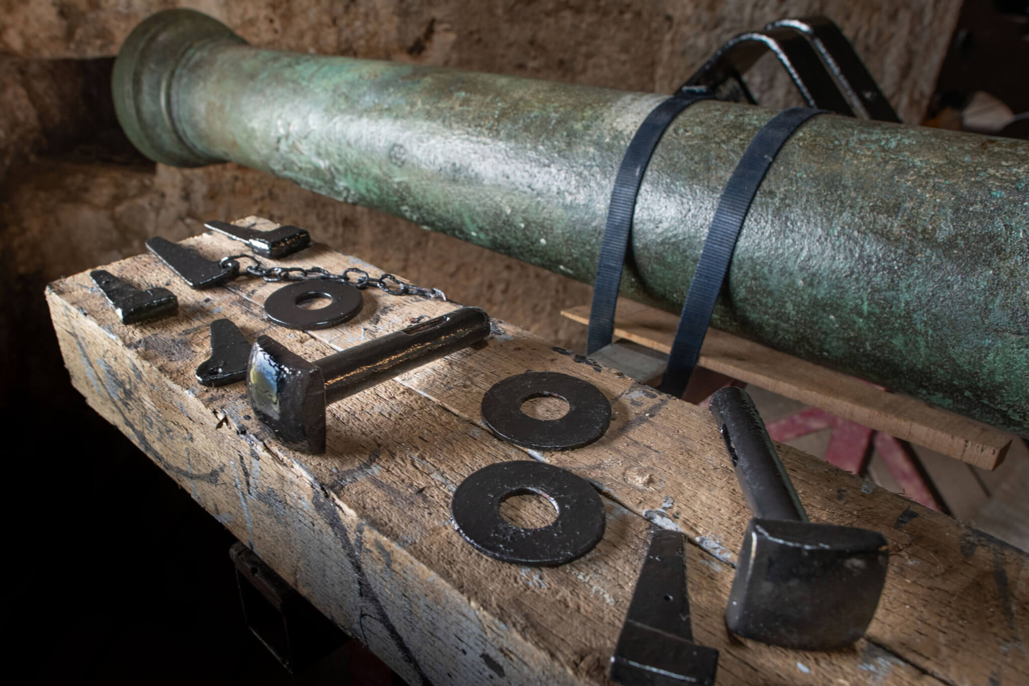 Cannon conservation at St Mawes Castle.