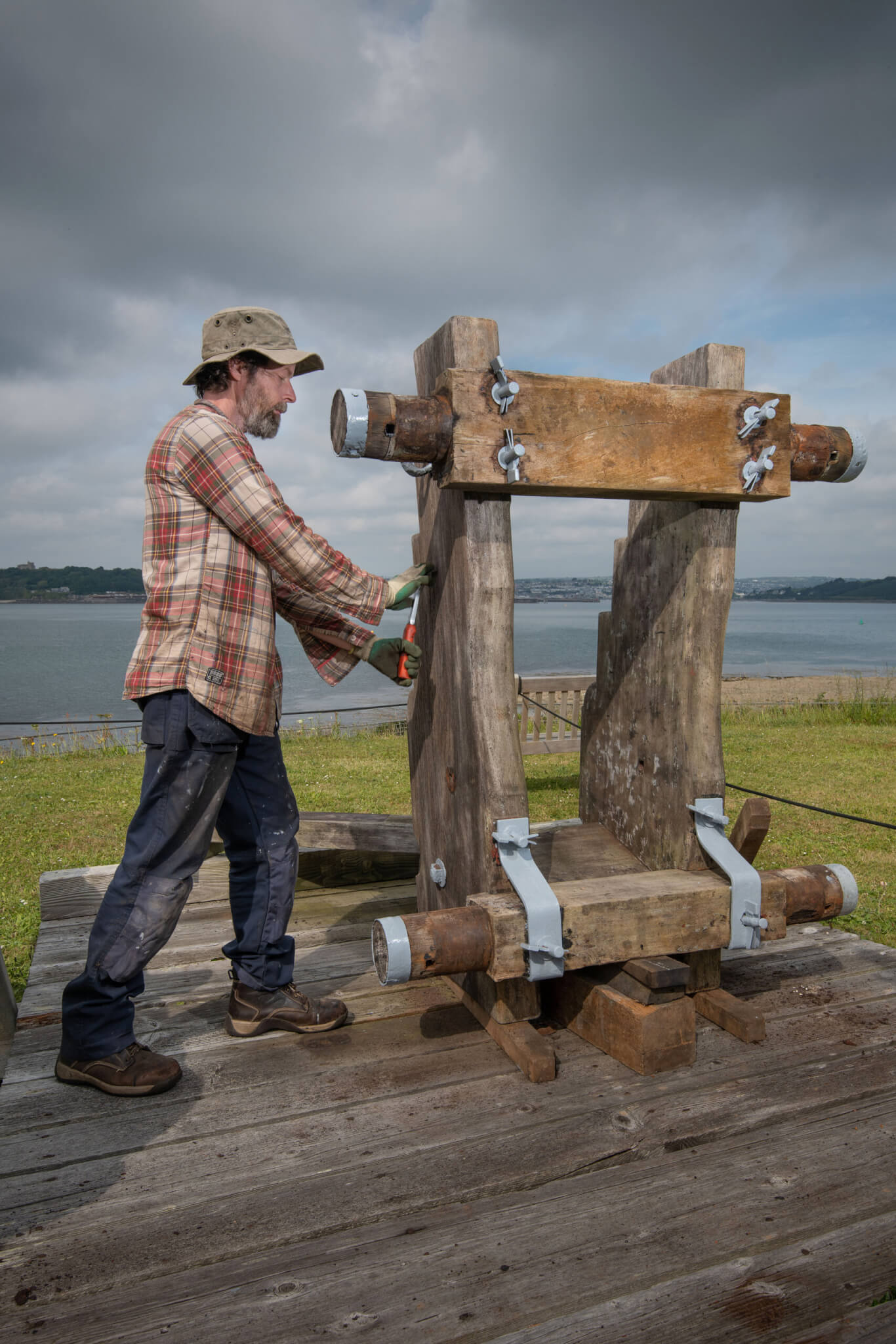 Cannon conservation at St Mawes Castle.