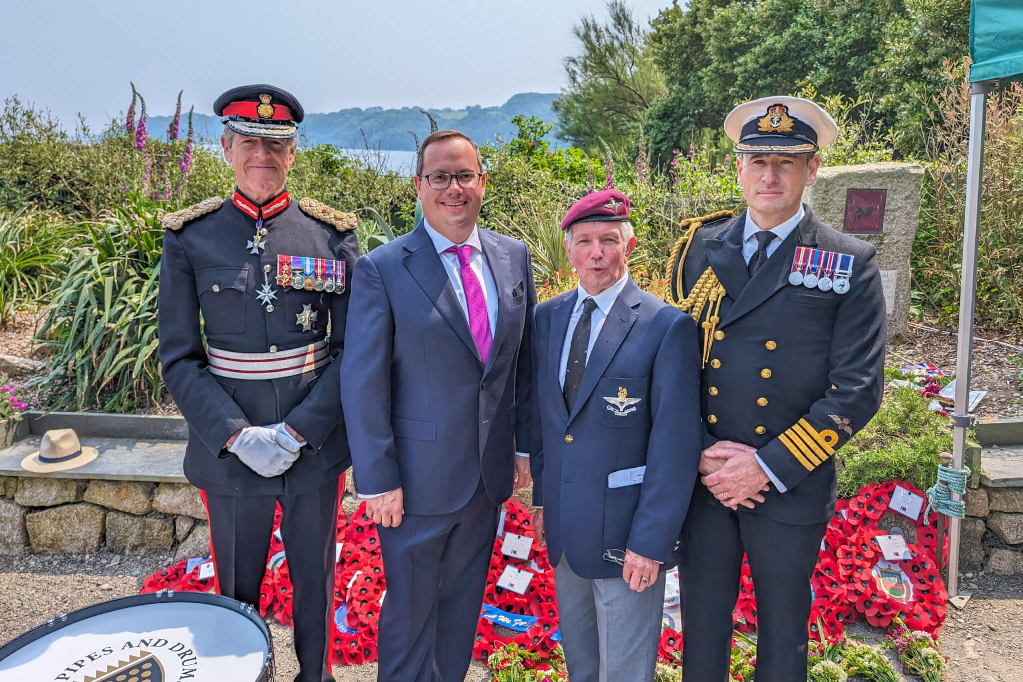 L-R: Colonel Sir Edward Bolitho KCVO OBE (Lord-Lieutenant of Cornwall); Jon Cummins, CEO of Trebah Garden; Tom French, trustee of the Royal Cornwall Branch of the Parachute Regimental Association; Captain Stuart Irwin, RNAS Culdrose