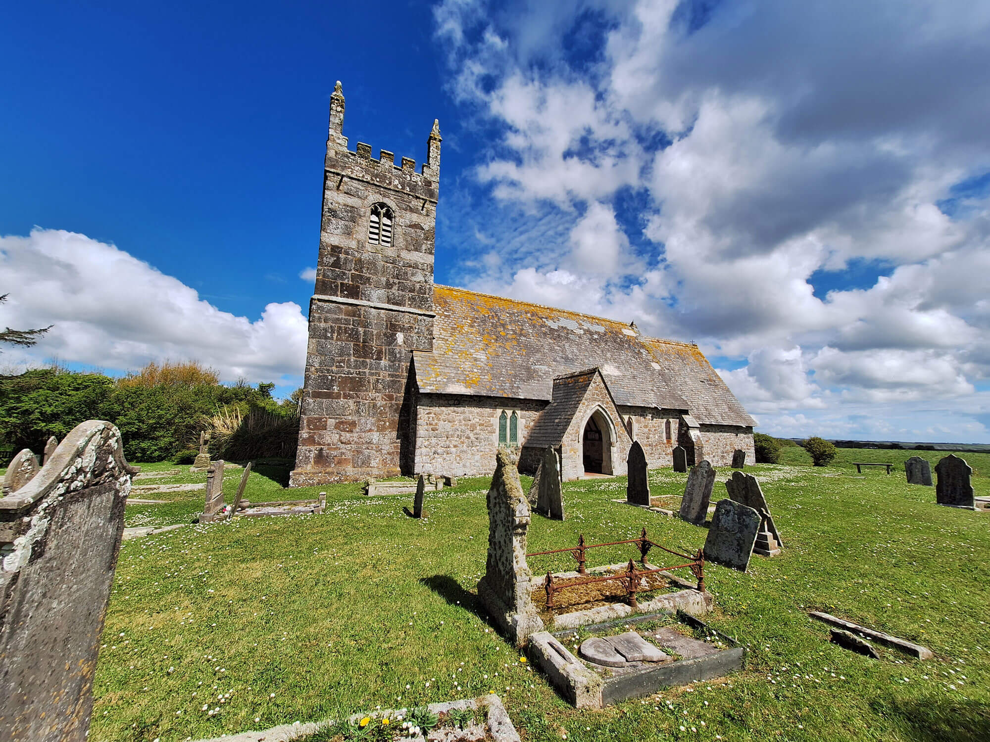 CornwallGRADEStGradaAndHolyCross – credit SteveDrysdaleGiantWebDesign19