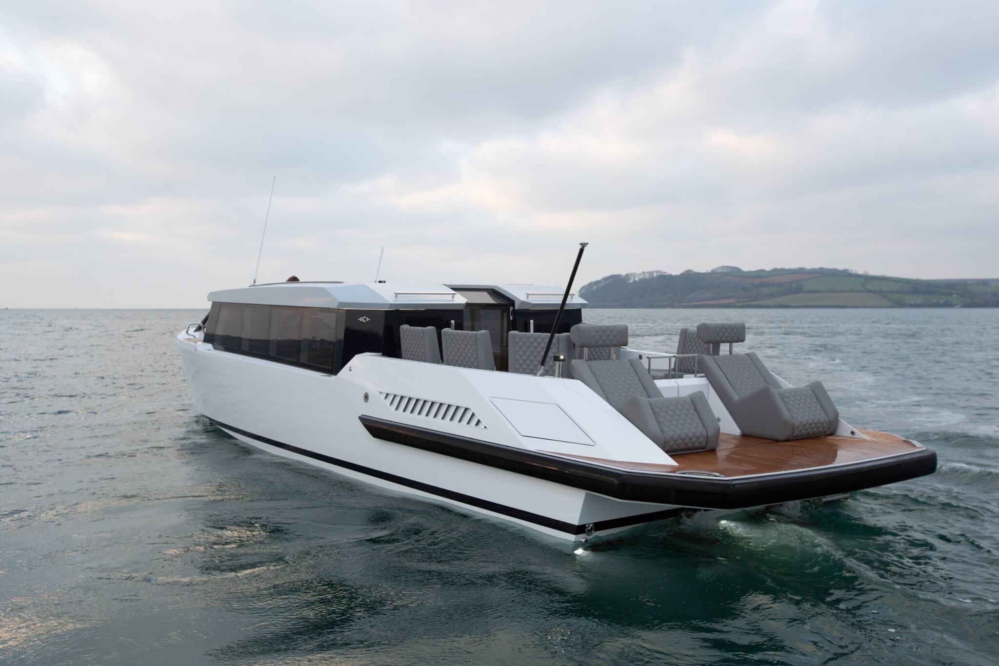 13m Limousine Tender 3 – Image Credit Cockwells
