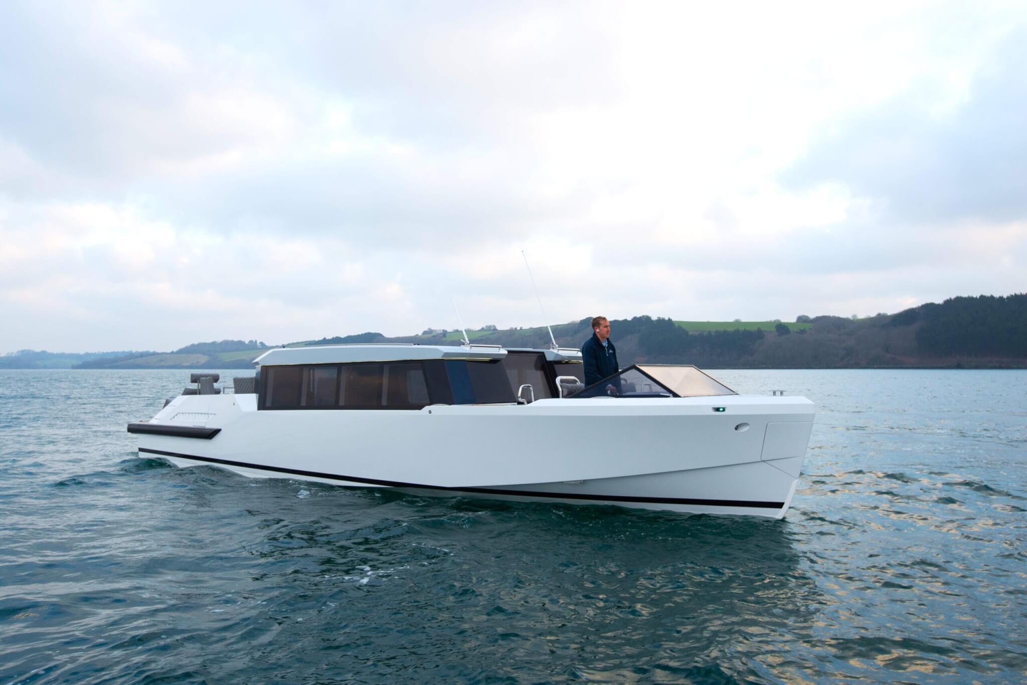 13m Limousine Tender 5 – Image Credit Cockwells