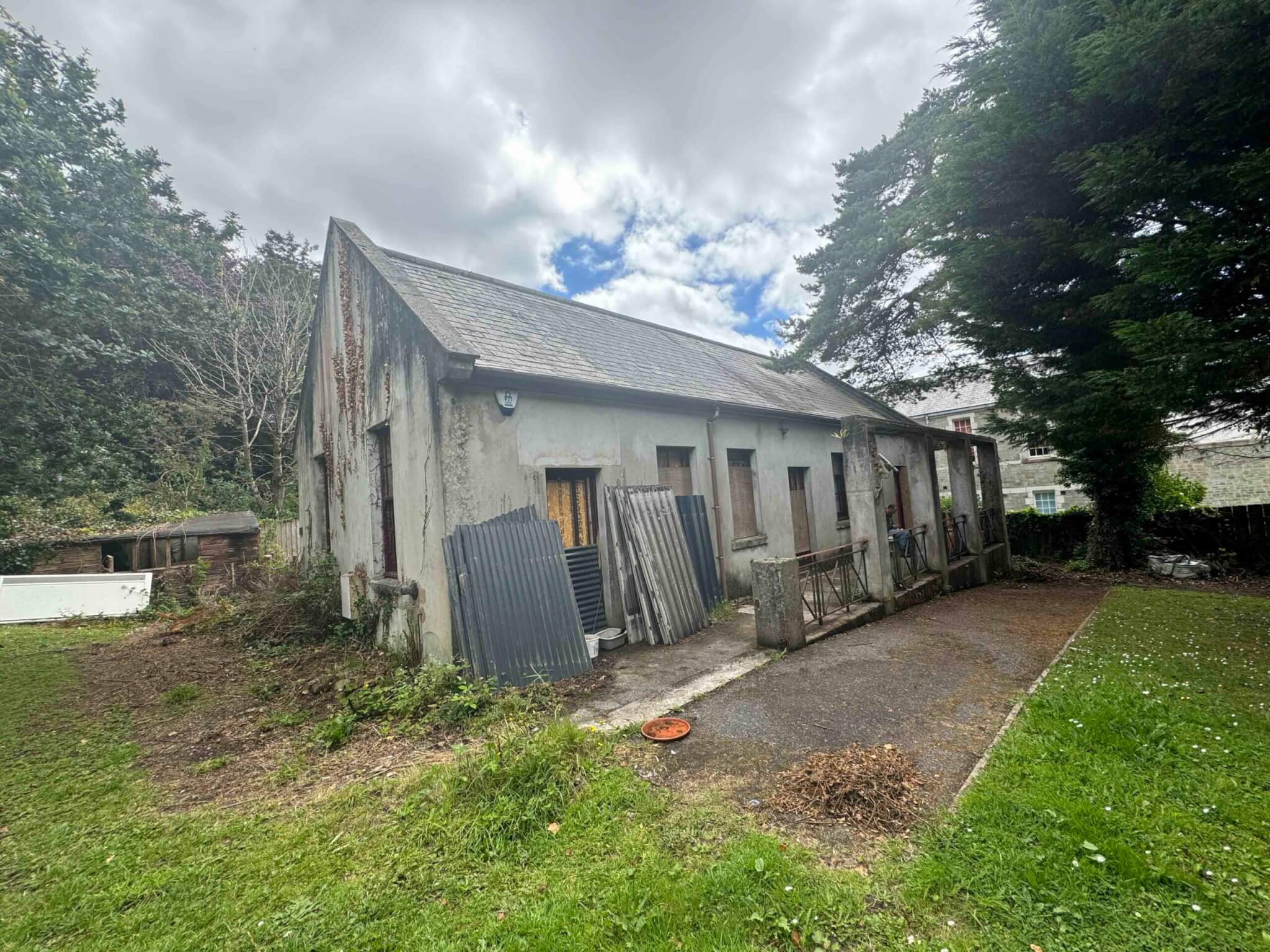 UNDER HAMMER – The Old Cottage, Bodmin