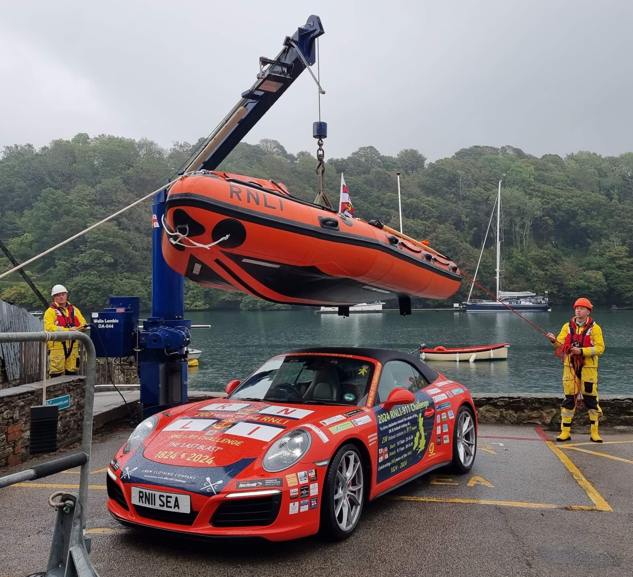 porsche_911_pit_stop_at_fowey_rnli_on_fundraising_journey_to_buy_a_lifeboat6