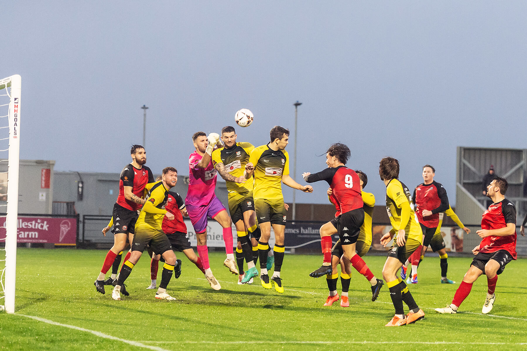 Truro City v Chesham Utd 23–11-24
