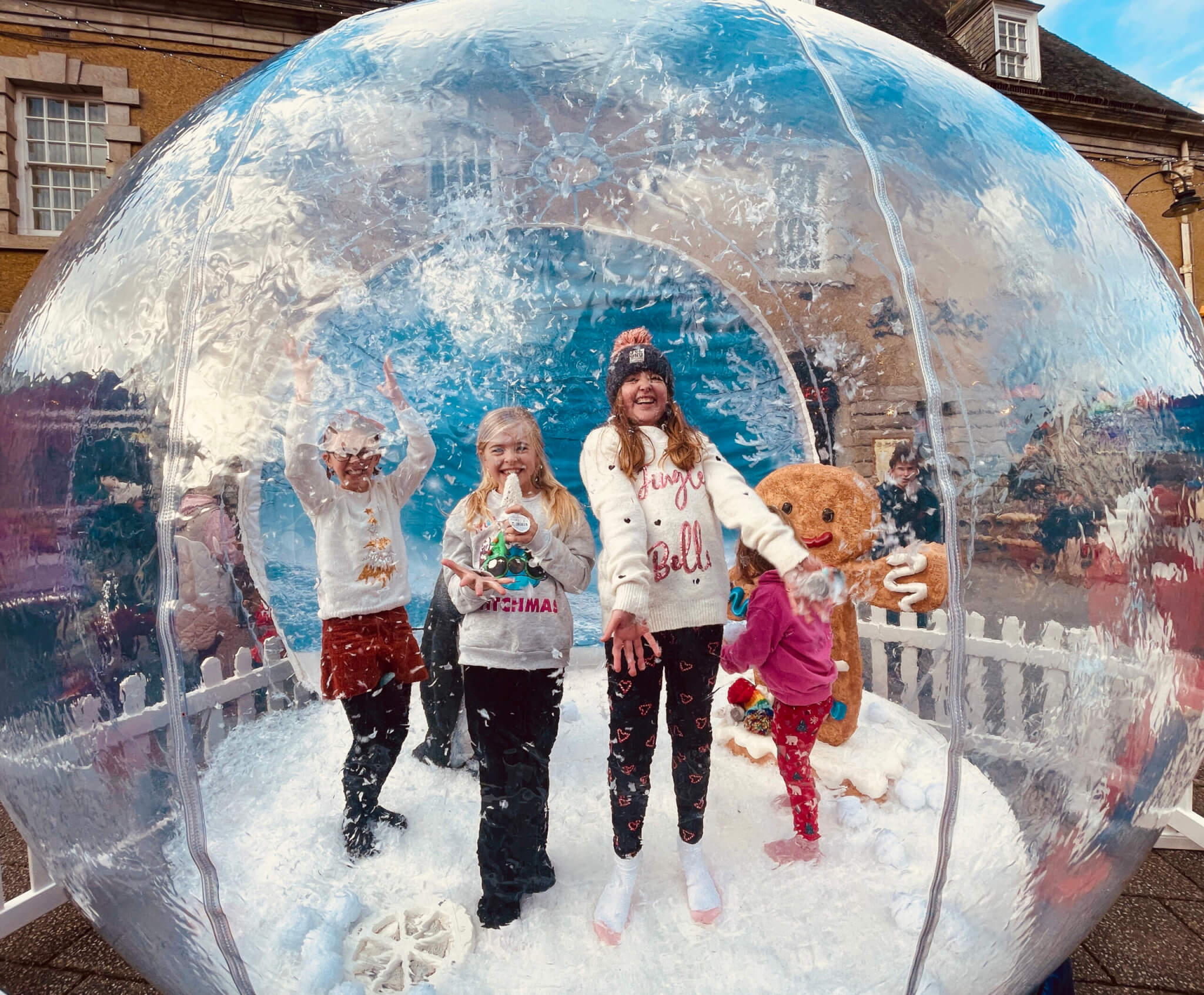 Snow Globe Close-up Festive Weekend 2023