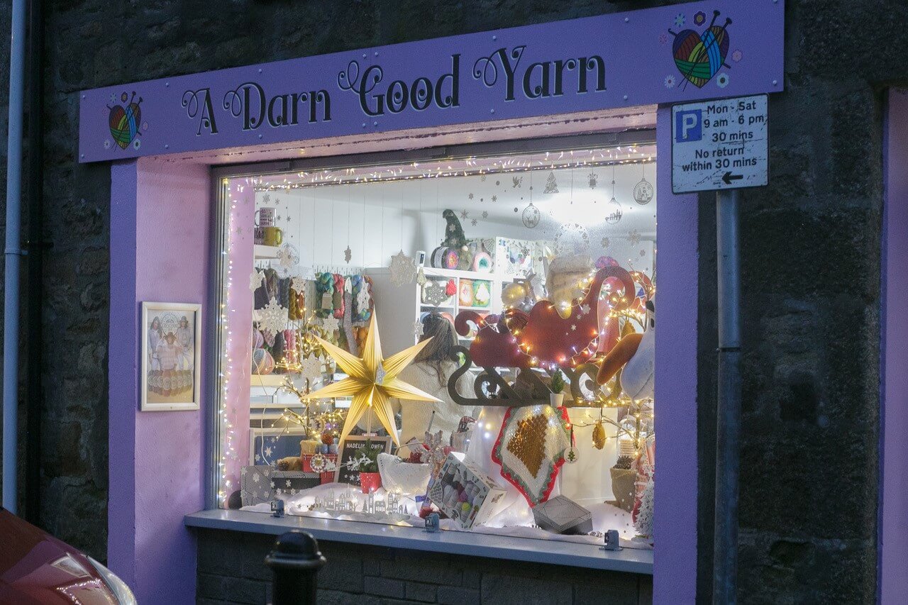 Louis steals the lights show10