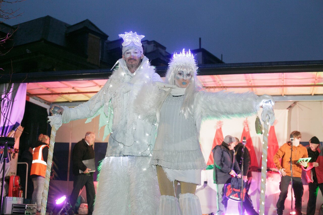 Louis steals the lights show13