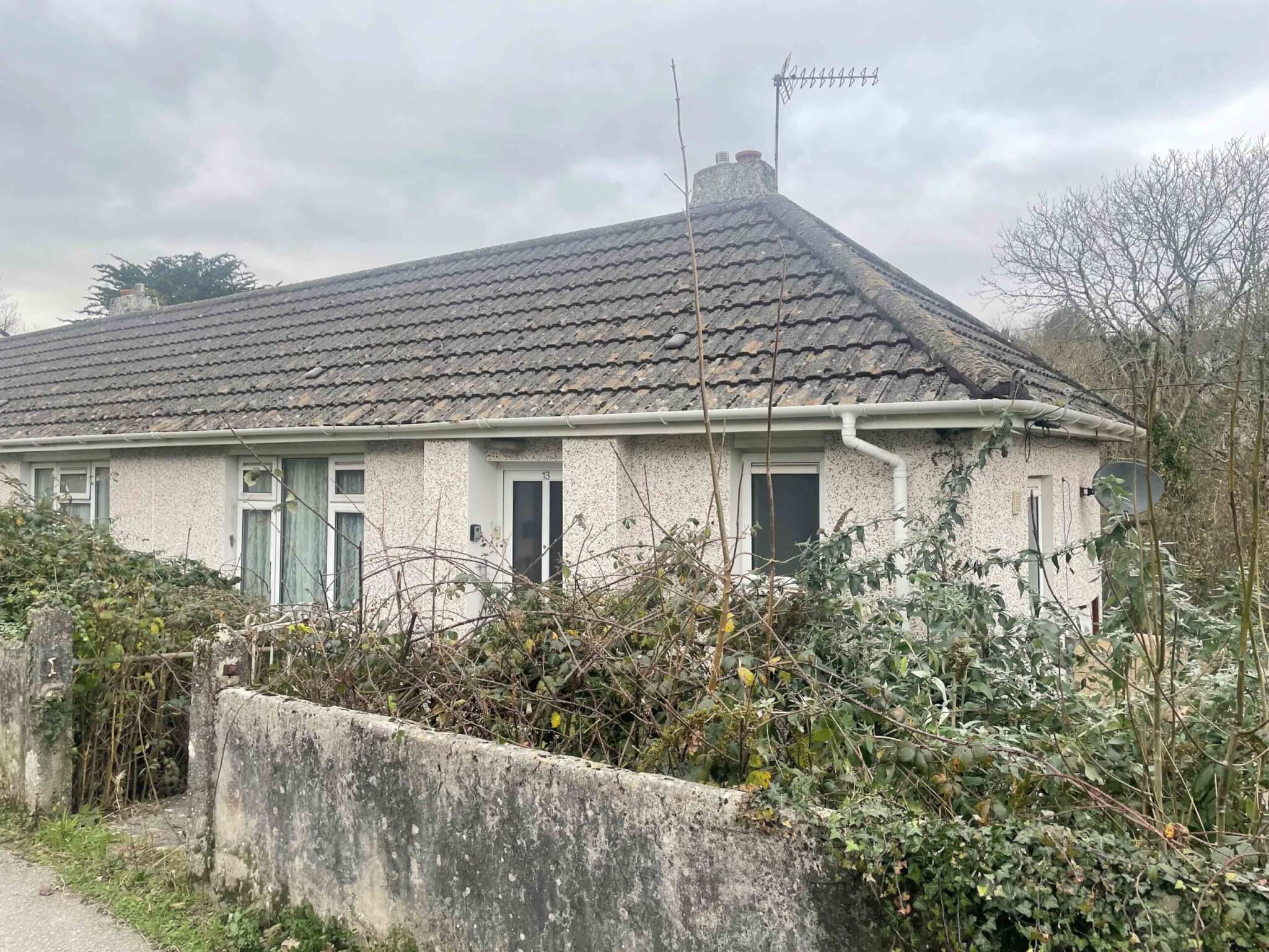 UNDER HAMMER – Bungalow, Brook Place, Penryn