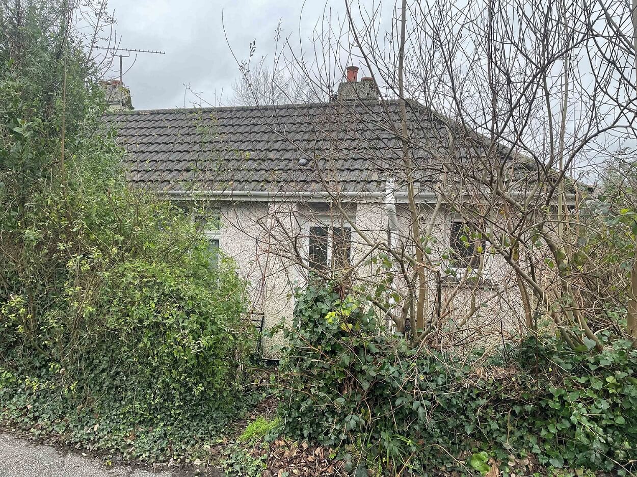 UNDER HAMMER – One bed bungalow in Brook Place