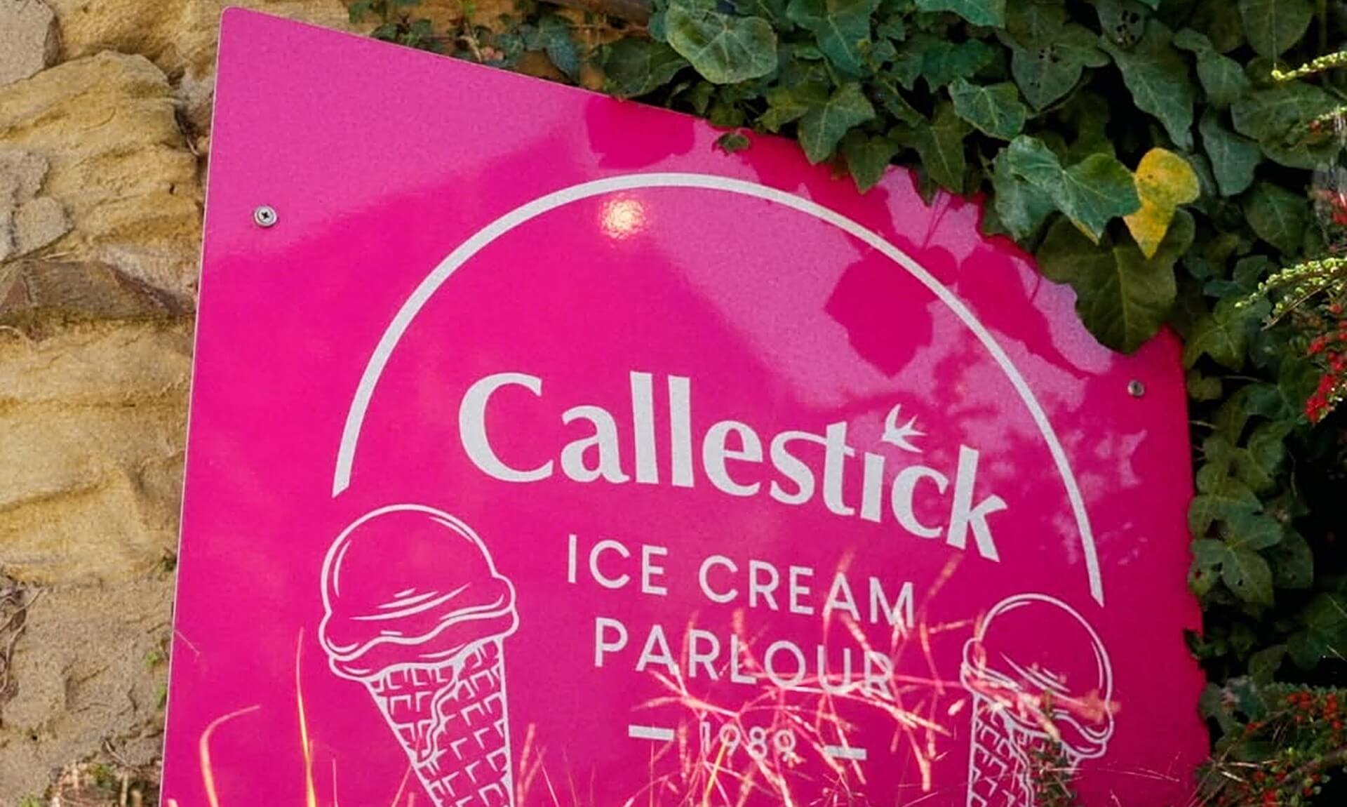 Callestick Ice Cream Parlour sign at Callestick Farm