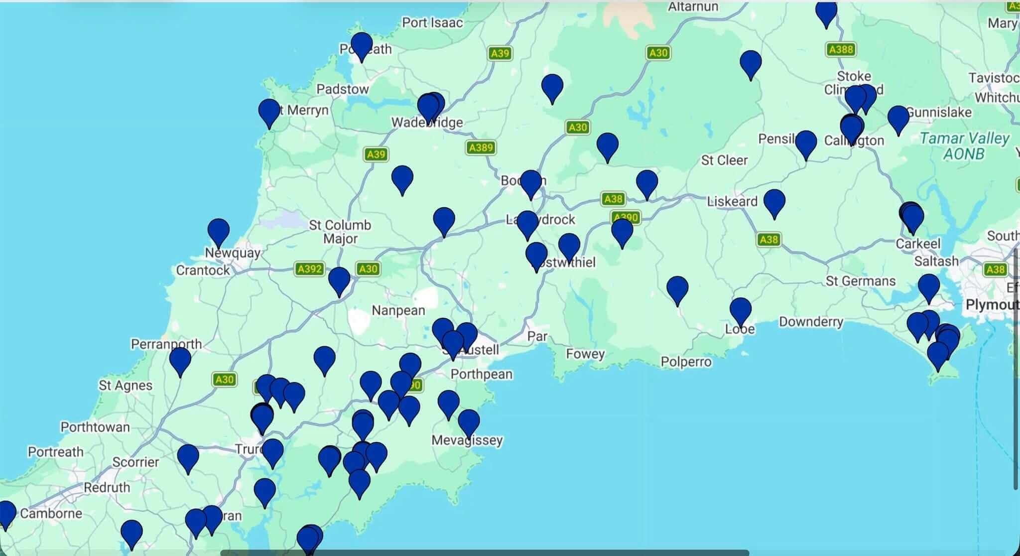 Survey map of mid and east Cornwall from Newquay and Truro to St Austell and Saltash, with blue pins showing House Martin nest records