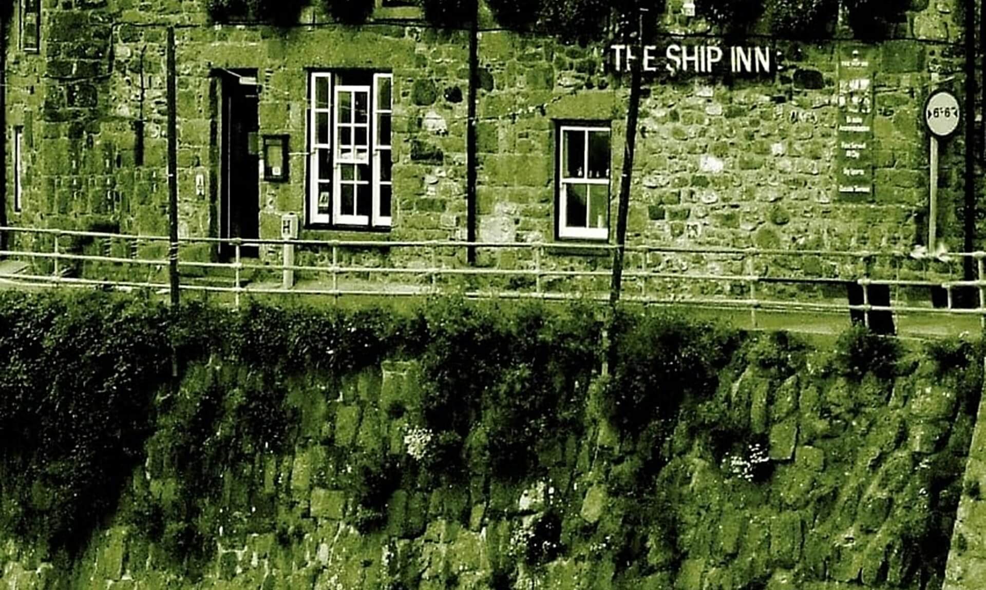 The Ship Inn on the harbour wall at Mousehole