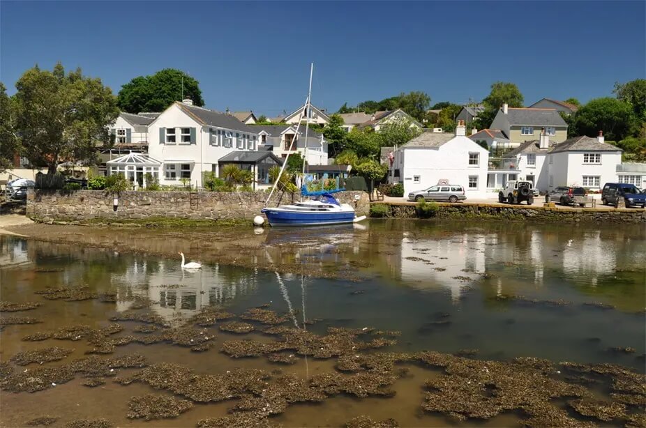 Mylor Creek harbour on the Mylor and Restronguet Creeks walk