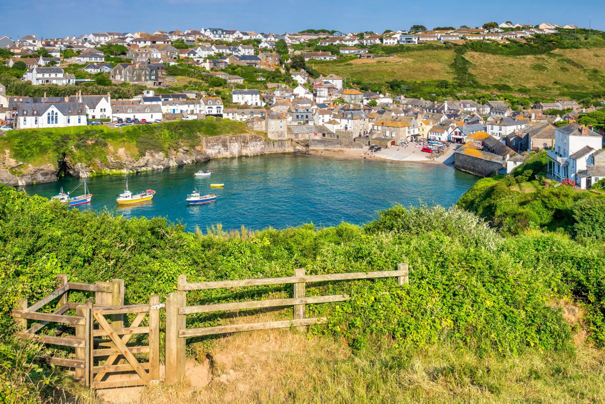 The harbour and whitewashed cottages of Port Isaac