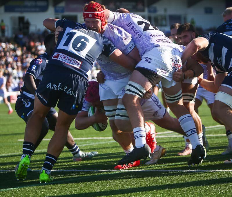 Cornish Pirates replacement hooker Matt Pritchard about to score against Coventry