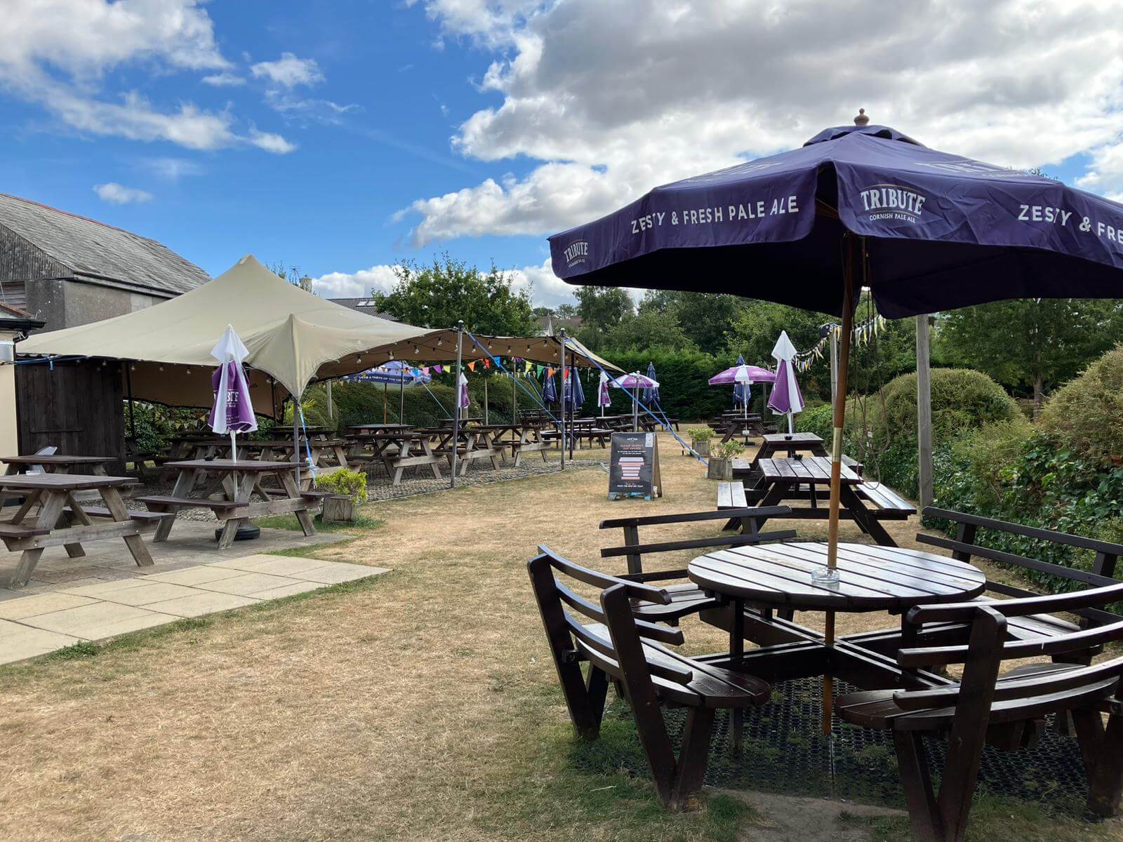The beer garden at The New Inn, Tywardreath