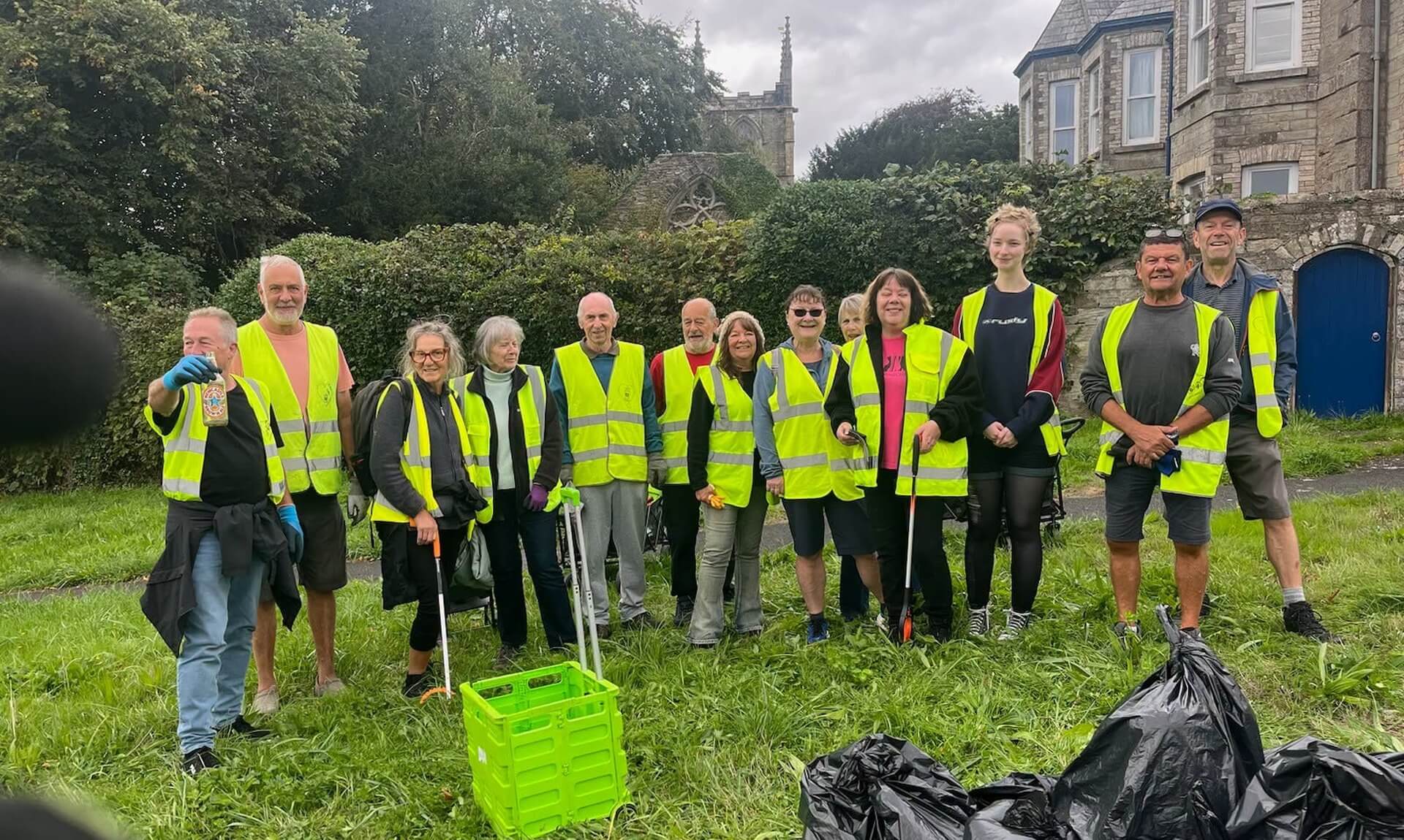 Bodmin Tidy it Team volunteers in hi-vis after a litter pick
