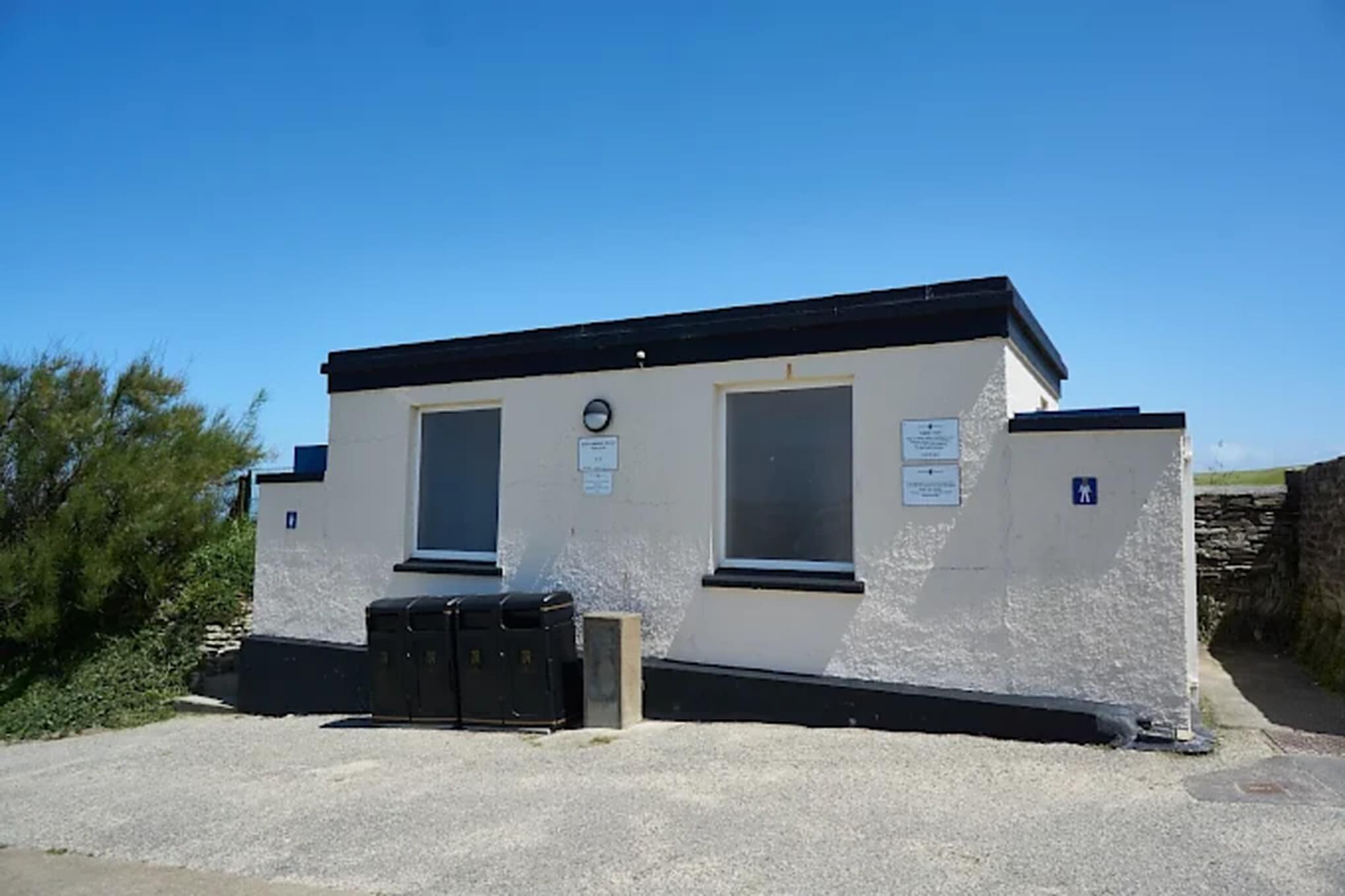 The Esplanade public toilets building in Newquay