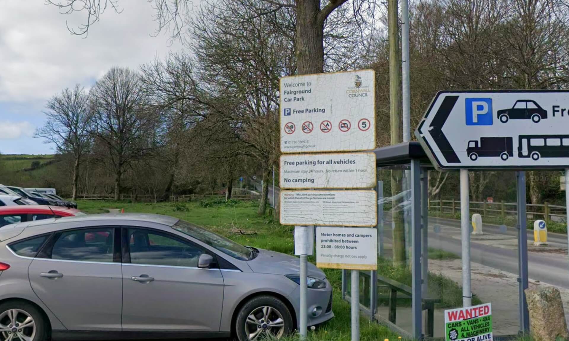 Welcome to Fairground Car Park free parking sign, Helston