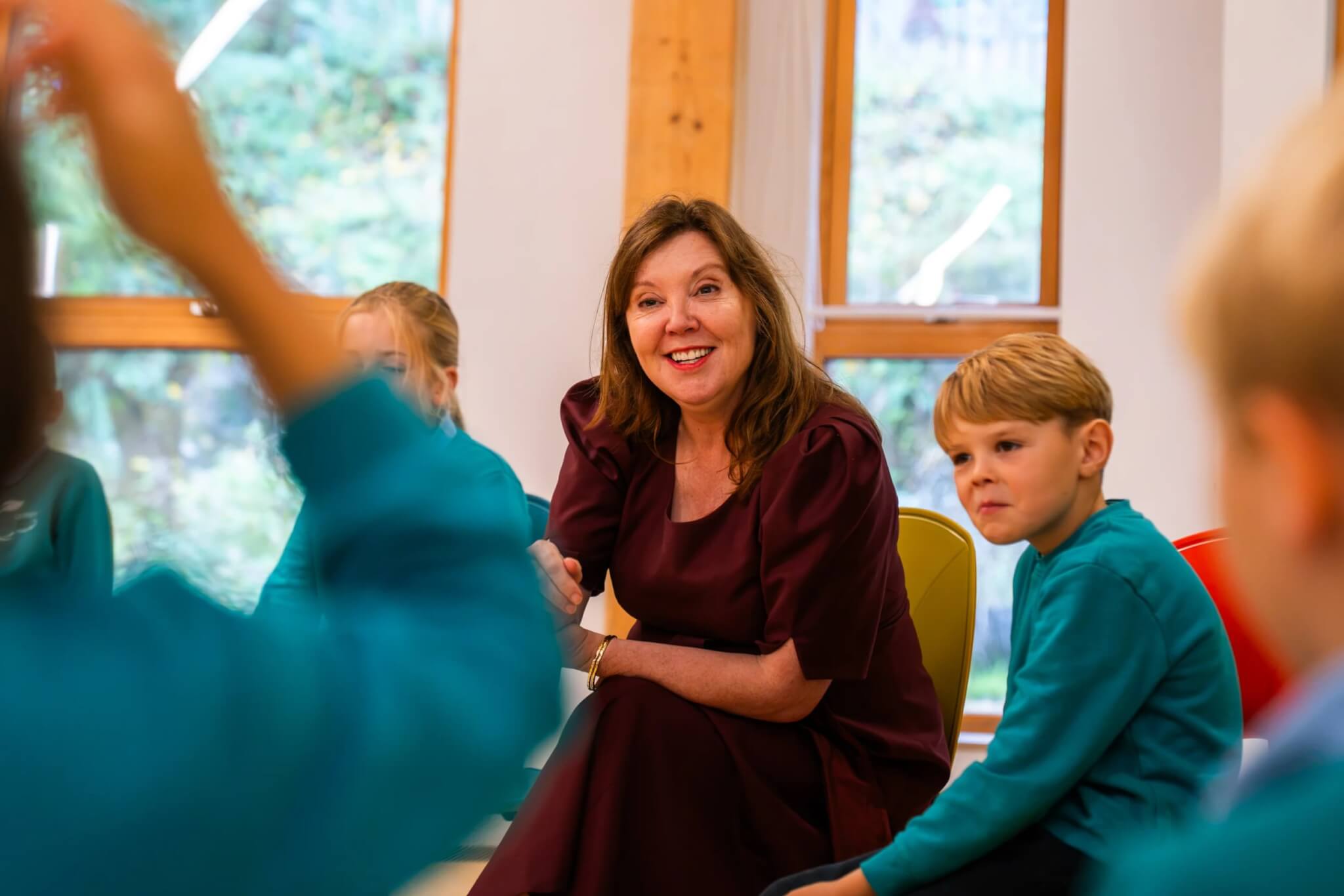Dame Rachel de Souza talking with Sky Primary School pupils