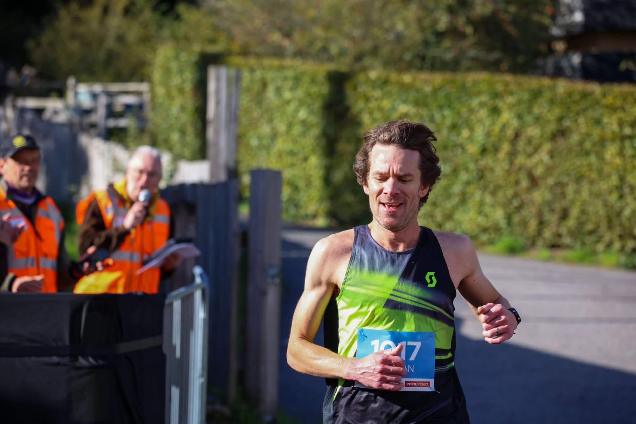 Jordan Andrews approaching the finish of the Eden Project Half Marathon