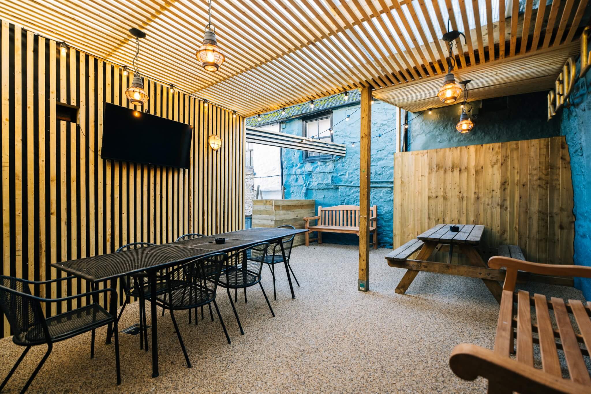 New covered courtyard at the Red Lion in Newlyn