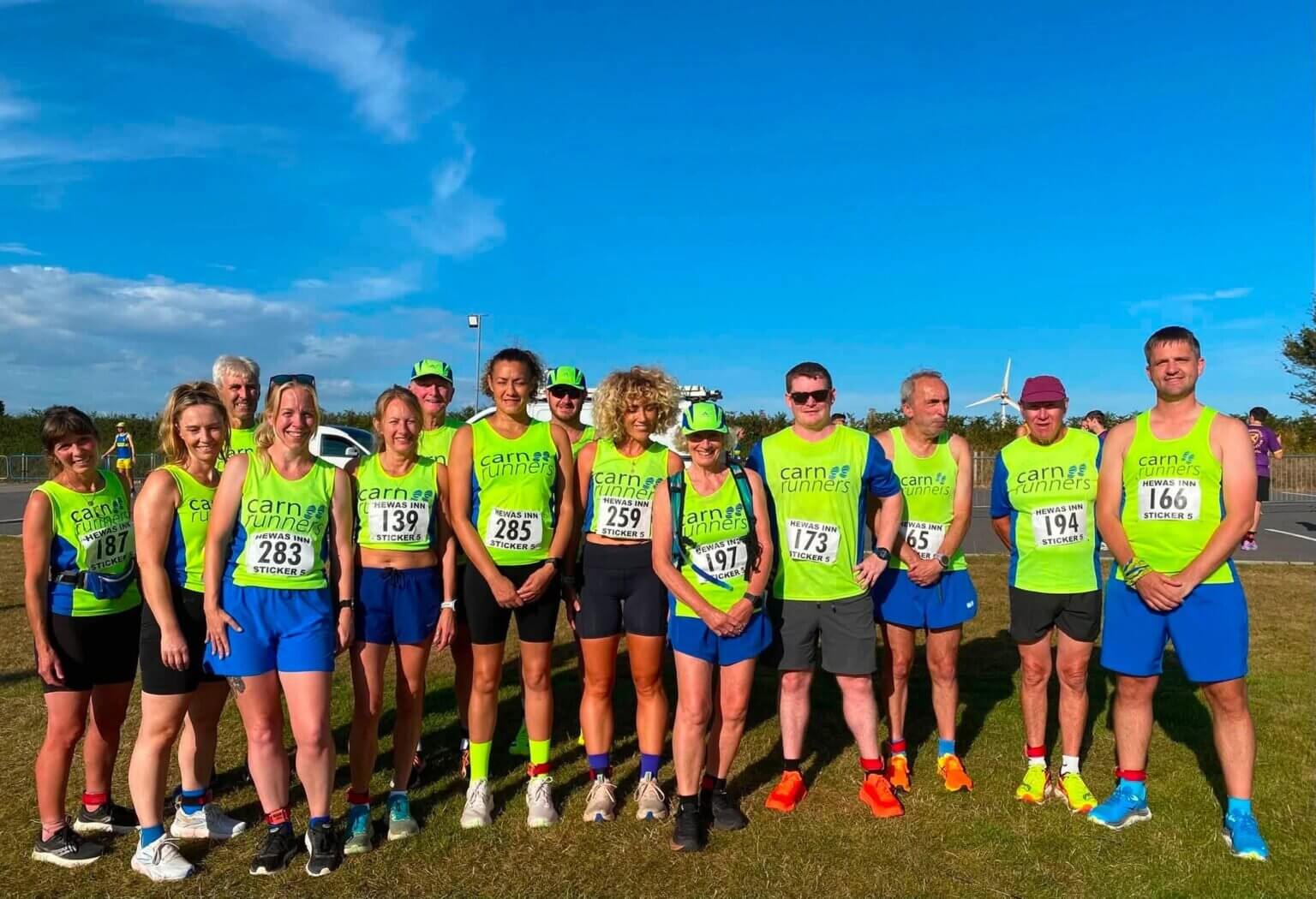 Carn Runners team at the Sticker 5 race
