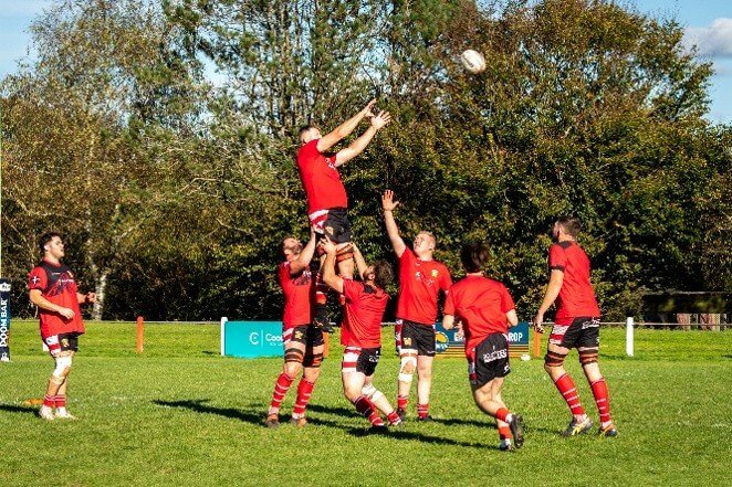 St Austell RFC players practising a lineout