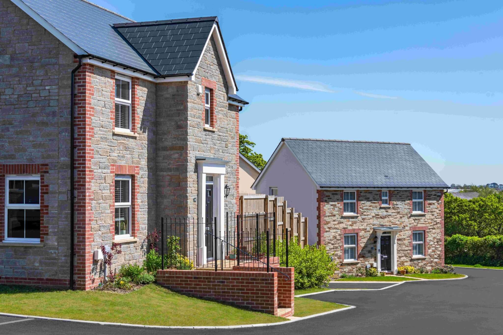 New stone and brick homes at Treledan, Saltash